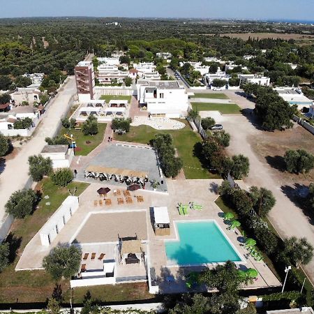Boomerang Residence Torre Colimena Bagian luar foto