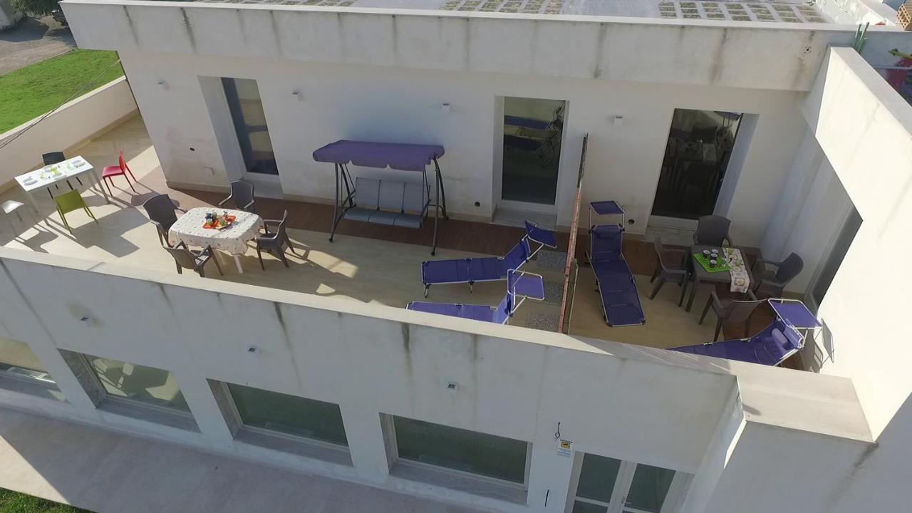 Boomerang Residence Torre Colimena Bagian luar foto