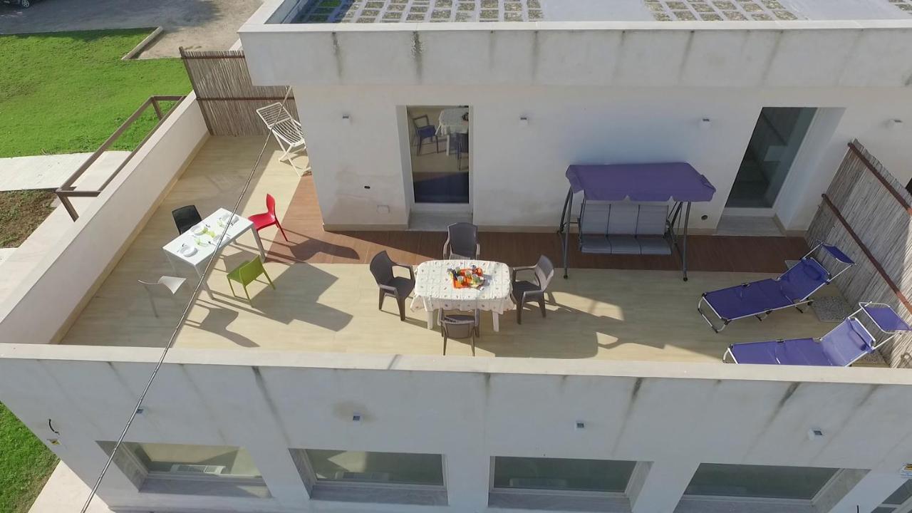 Boomerang Residence Torre Colimena Bagian luar foto